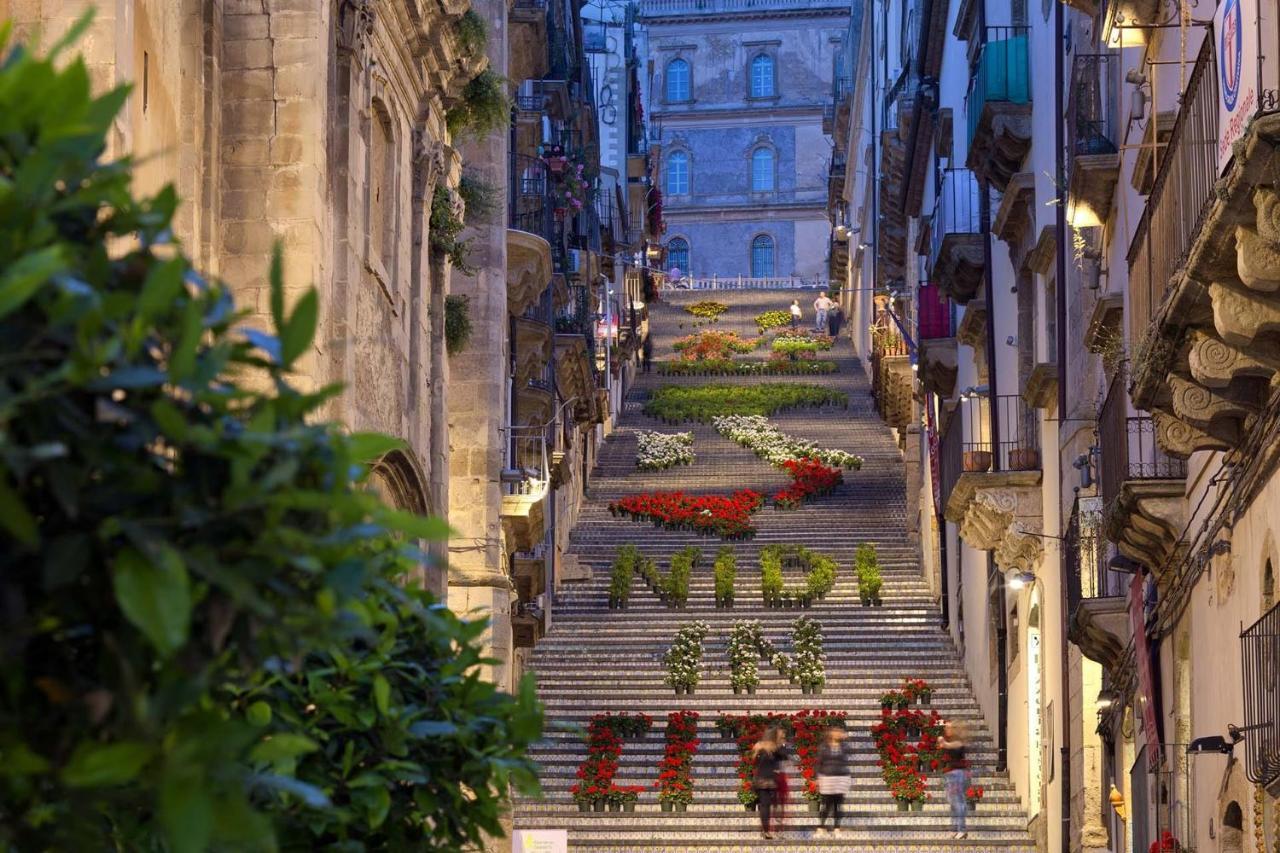 Basilico Lejlighed Caltagirone Eksteriør billede
